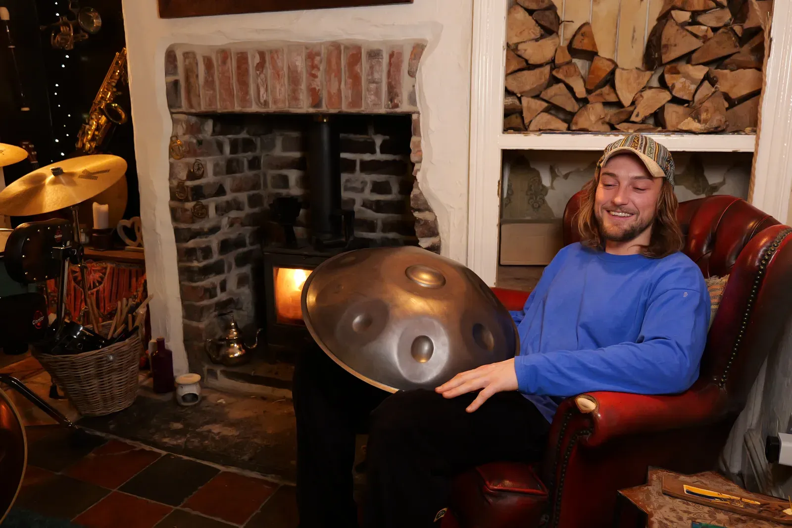 Joe teaching handpan